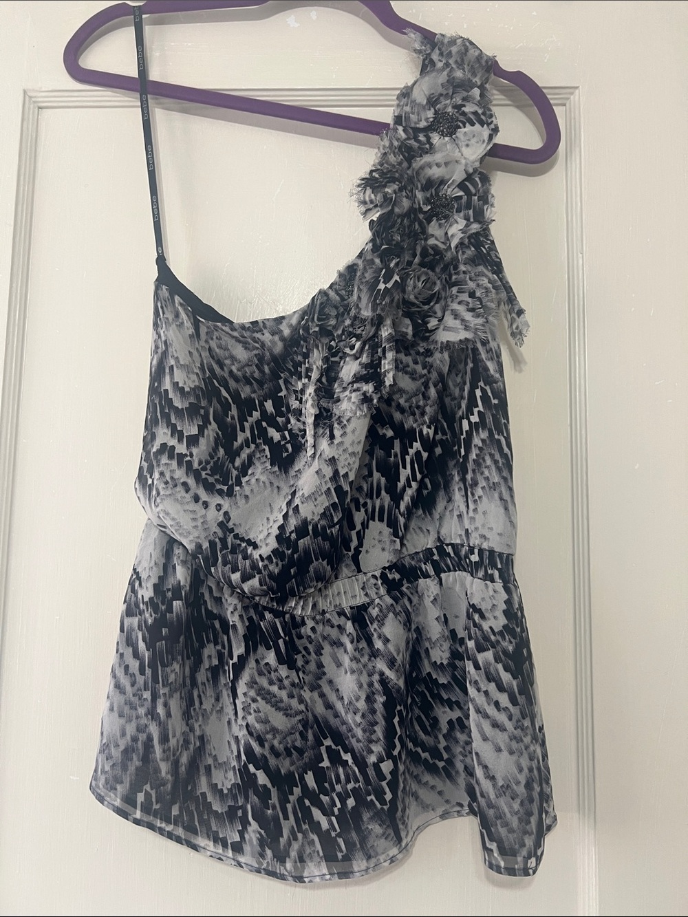bebe Black & White Silk One-Shoulder Floral-Trim sleeveless top